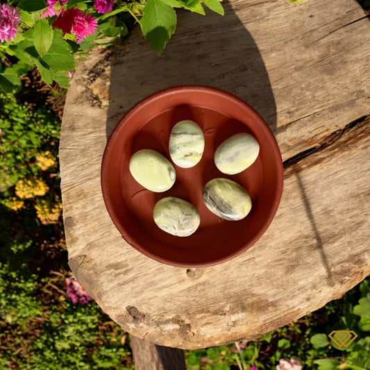 Serpentine Palm stone